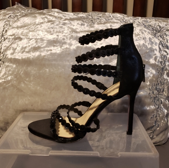 Shoes - Picture 2 of 2